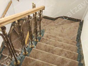 Купить ковролин на мраморную лестницу